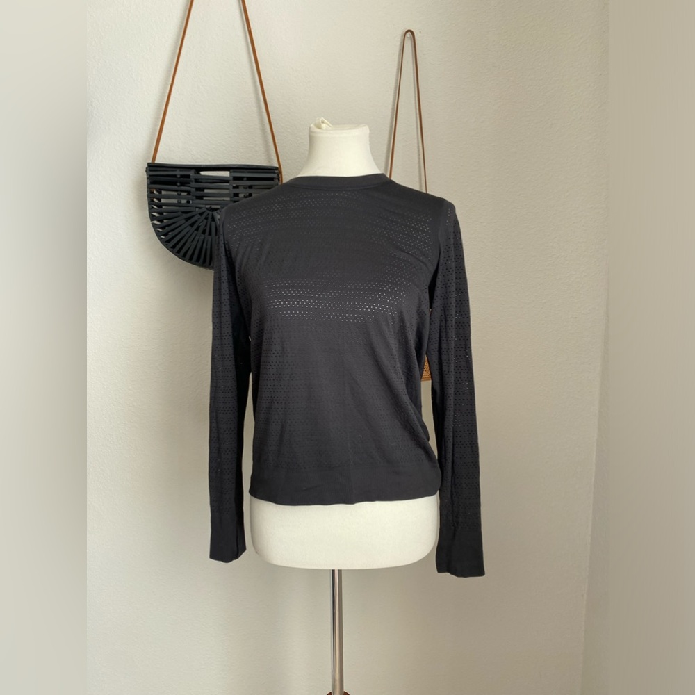 Lululemon Black Long Sleeve Jersey Top